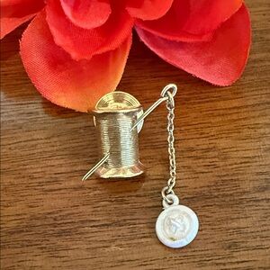 Vintage Avon Gold-tone Needle Thread & Button Brooch Lapel Pin